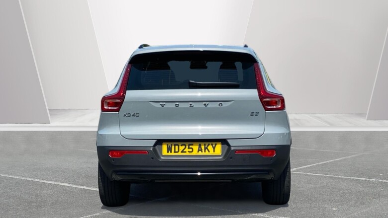 Volvo XC40 2.0 B3P Plus Dark 5dr Auto Petrol Estate